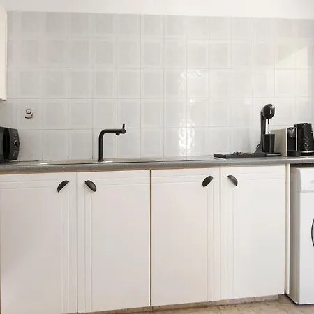 Urban 11 - 1 Bdr Apartment *